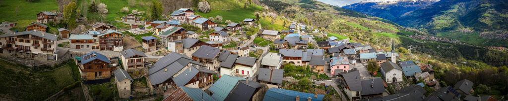 Vue aérienne panoramique de Granier