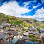 Vue aérienne panoramique de Granier